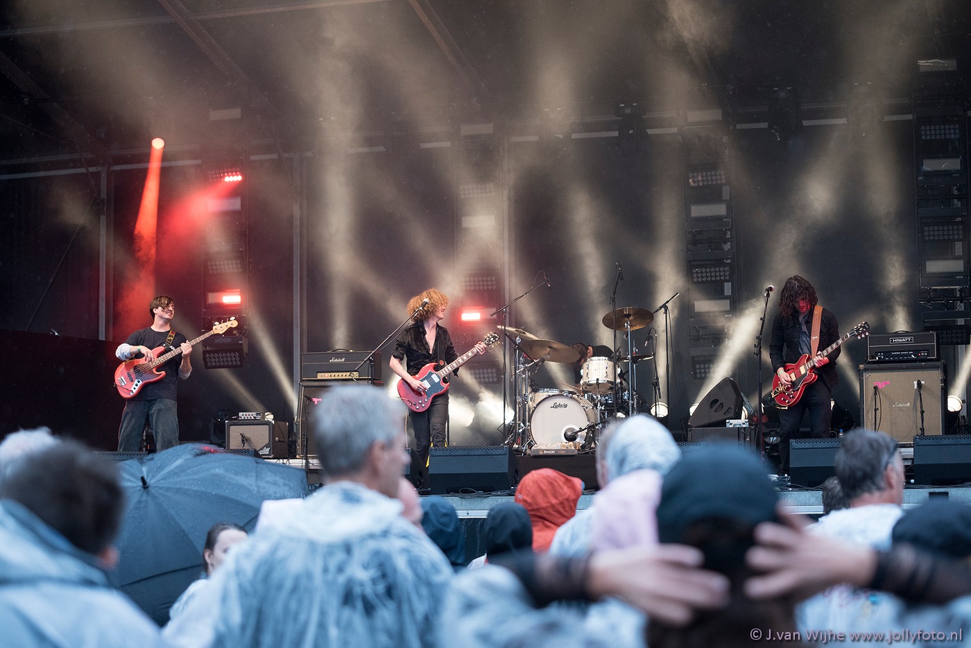 waterpop-2025-voor-het-podium